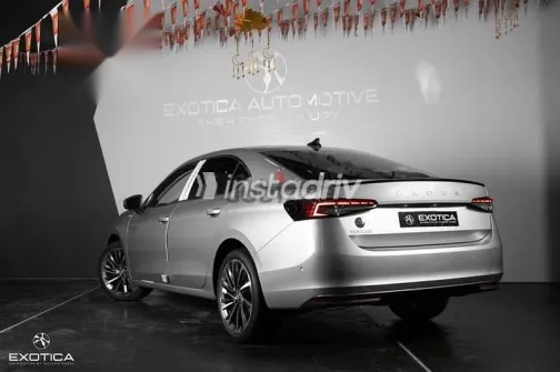 سكودا سوبيرب 2026 فضي جديدة للبيع - 4