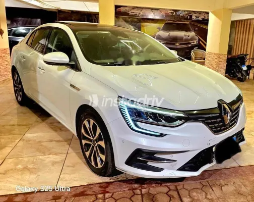Renault Megane 2022 White Used for Sale - 1