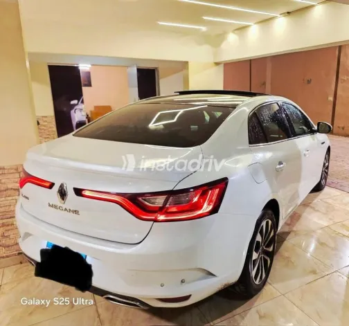 Renault Megane 2022 White Used for Sale - 2