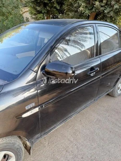 هيونداي اكسنت 2010 أسود مستعملة للبيع - 4