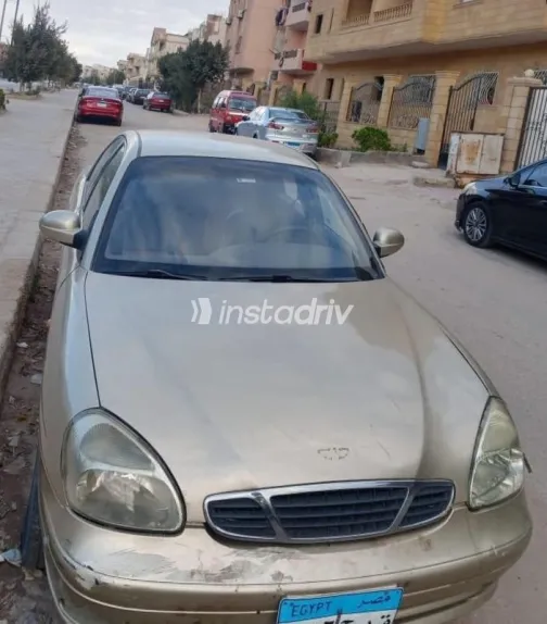 دايو نوبيرا 1999 ذهبي مستعملة للبيع - 4