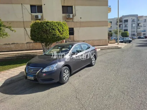 نيسان سنترا 2019 أبيض مستعملة للبيع - 1