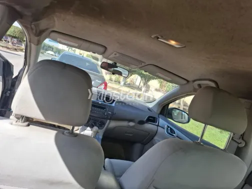 نيسان سنترا 2019 أبيض مستعملة للبيع - 8