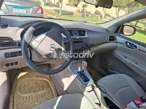 نيسان سنترا 2019 أبيض مستعملة للبيع - 9