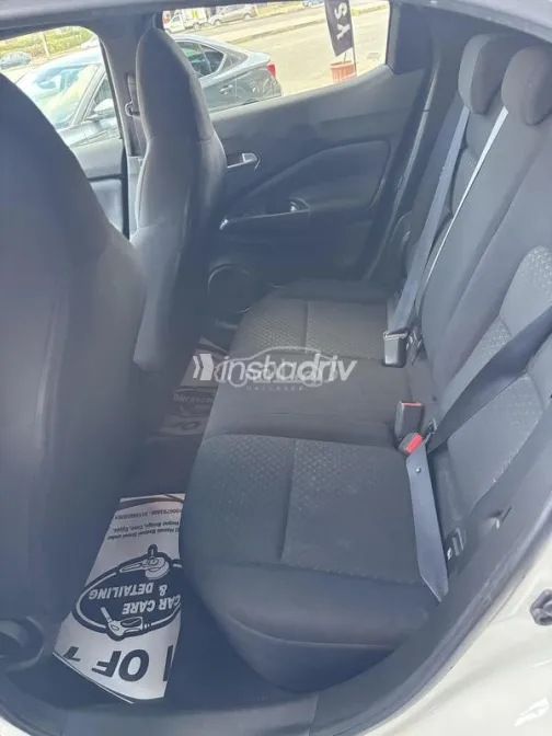 Nissan Juke 2021 White Used for Sale - 9