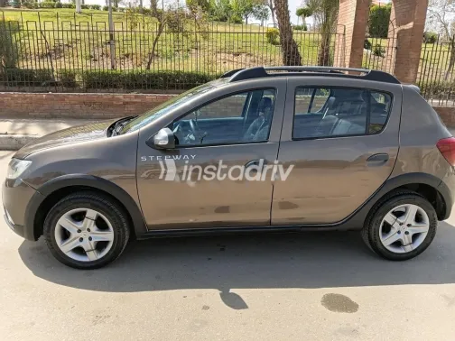 رينو سانديرو  ( ستيب  واى ) 2018 برونزي مستعملة للبيع - 4