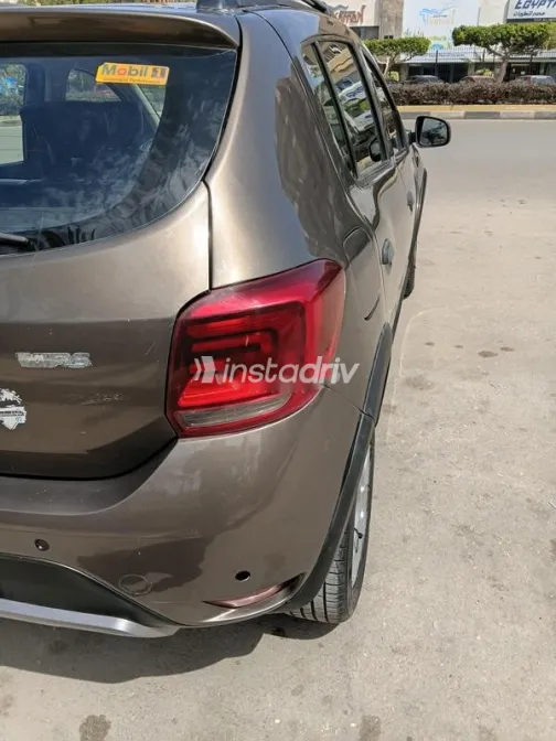 رينو سانديرو  ( ستيب  واى ) 2018 برونزي مستعملة للبيع - 5