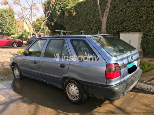 سكودا فيليشيا كومبي 1996 أزرق مستعملة للبيع - 3