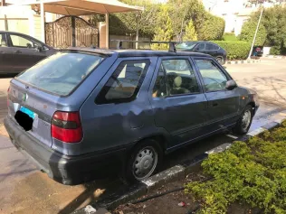 سكودا فيليشيا كومبي 1996 أزرق مستعملة للبيع
