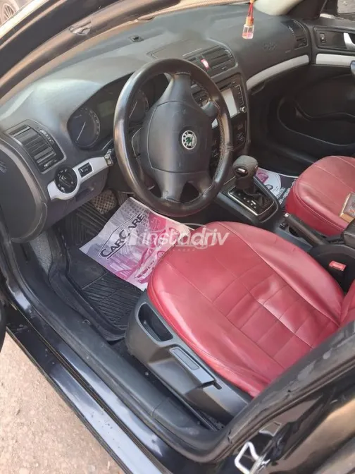 سكودا اوكتافيا A5 2007 أسود مستعملة للبيع - 5