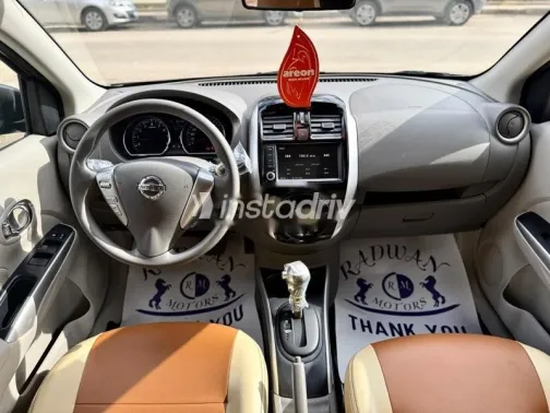 نيسان صنى 2024 ذهبي مستعملة للبيع - 5