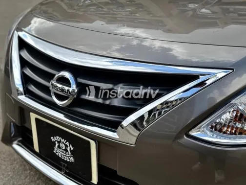 نيسان صنى 2024 ذهبي مستعملة للبيع - 8