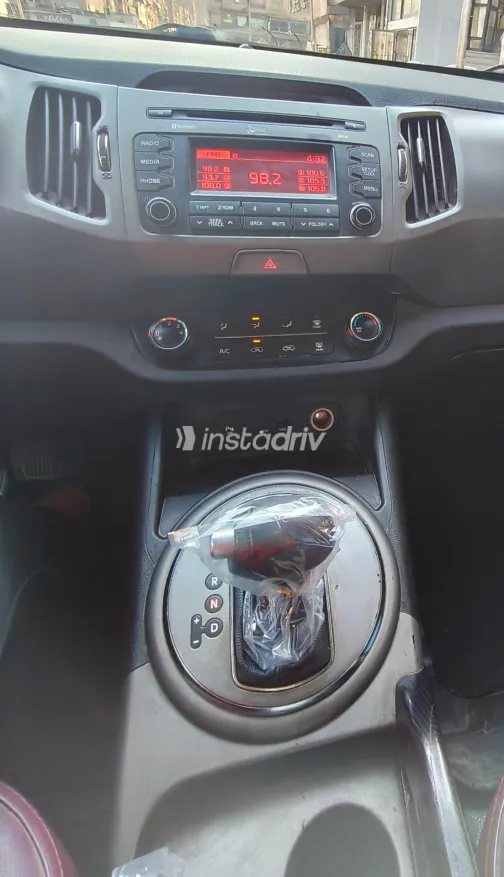 كيا سبورتاج 2015 أبيض مستعملة للبيع - 8