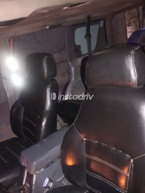 Jeep Cherokee 1995 White Used for Sale - 7