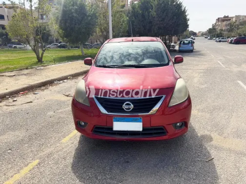 نيسان صنى 2013 أبيض مستعملة للبيع - 7