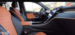 مرسيدس GLC 300 2023 أبيض مستعملة للبيع