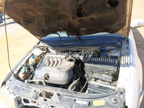 سكودا اوكتافيا A4 1999 أبيض مستعملة للبيع - 9