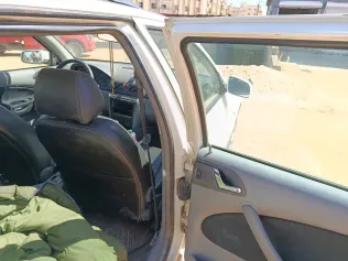 سكودا اوكتافيا A4 1999 أبيض مستعملة للبيع