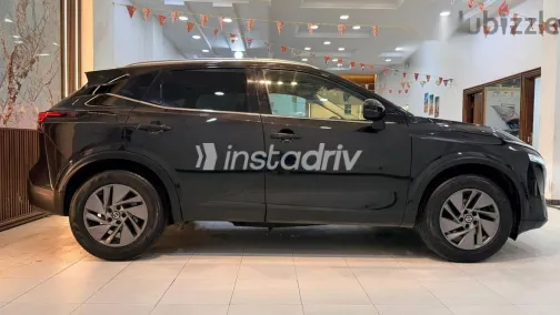 Nissan Qashqai 2022 Black Used for Sale - 6