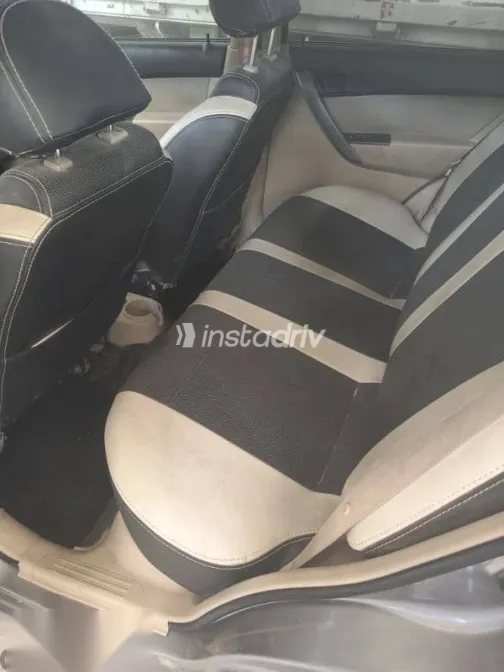 شيفروليه افيو 2020 أزرق غامق مستعملة للبيع - 9