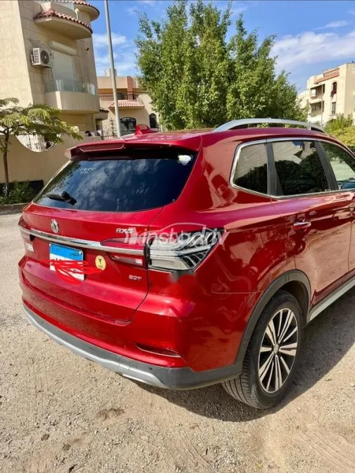 ام جى ار اكس 5 2022 أبيض مستعملة للبيع - 2