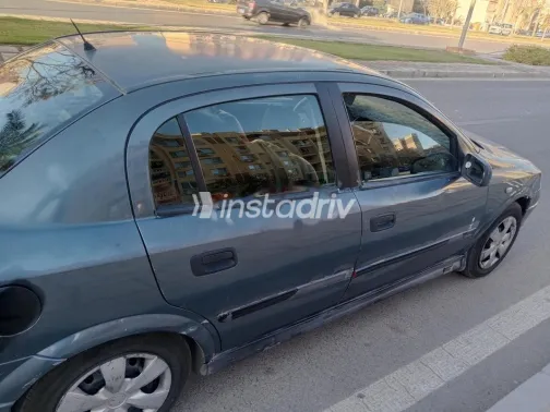 اوبل أسترا 2001 رمادي غامق مستعملة للبيع - 3