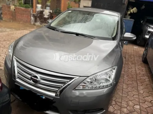 Nissan Sentra 2018 White Used for Sale - 5