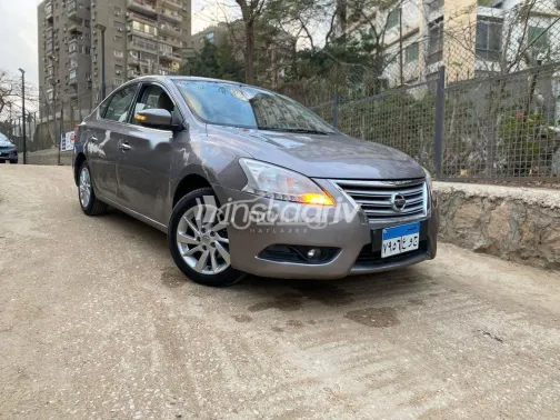 Nissan Sentra 2018 White Used for Sale - 7