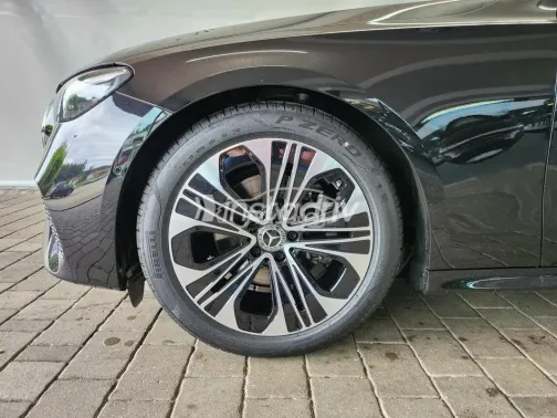 مرسيدس E 200 2024 أسود مستعملة للبيع - 9