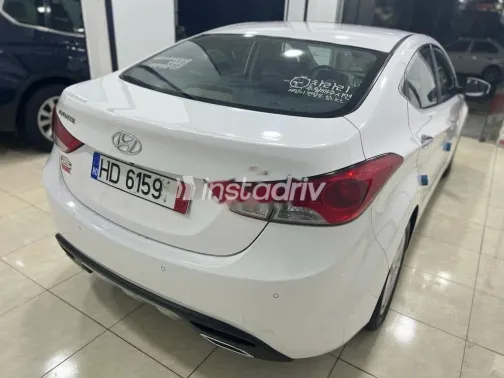 هيونداي افانتي 2013 أبيض مستعملة للبيع - 10