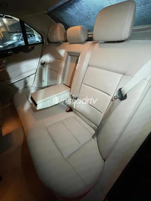 مرسيدس E 180 2016 أسود مستعملة للبيع - 8