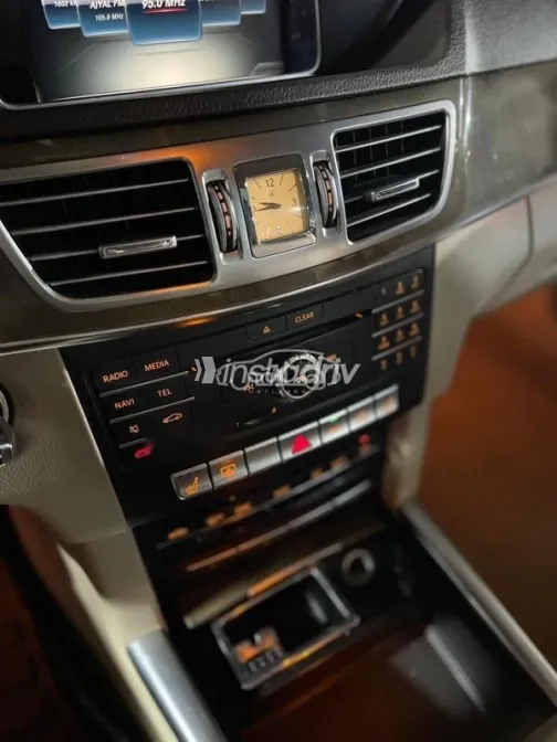 مرسيدس E 180 2016 أسود مستعملة للبيع - 10