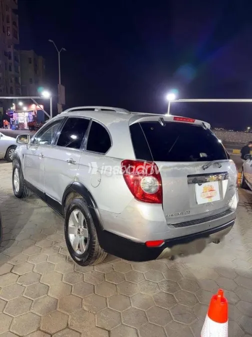 Chevrolet Captiva 2012 Silver Used for Sale - 2
