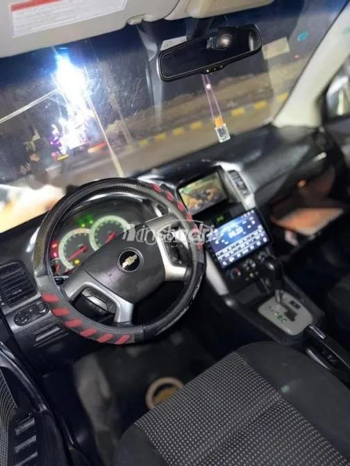 Chevrolet Captiva 2012 Silver Used for Sale - 3