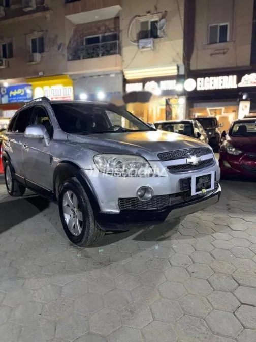 Chevrolet Captiva 2012 Silver Used for Sale - 4