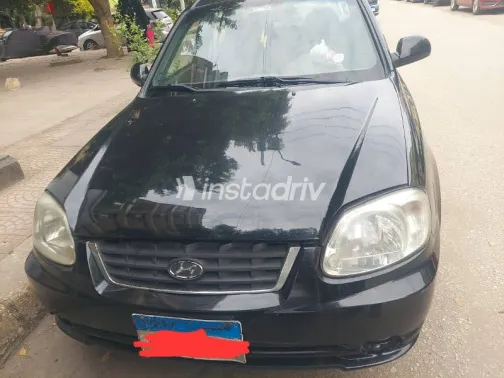 هيونداي فيرنا 2012 أسود مستعملة للبيع - 1