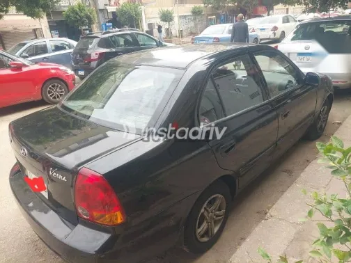 هيونداي فيرنا 2012 أسود مستعملة للبيع - 2