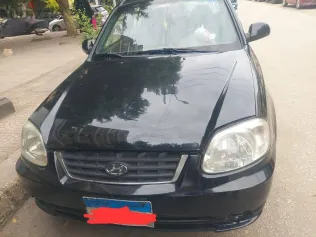 هيونداي فيرنا 2012 أسود مستعملة للبيع