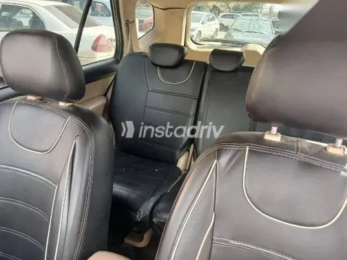 كيا كارينز 2012 أسود مستعملة للبيع - 4