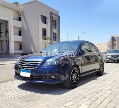 شيرى انفى 2018 أزرق غامق مستعملة للبيع - 5