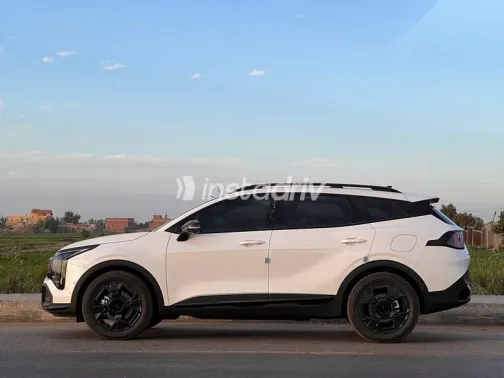 كيا سبورتاج 2025 أبيض مستعملة للبيع - 6