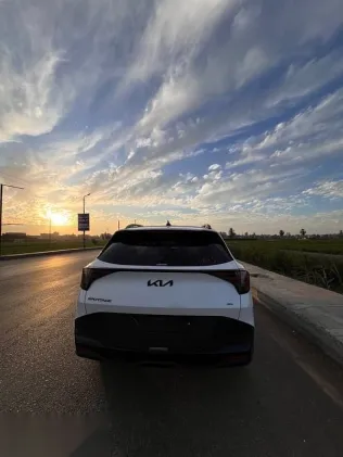 كيا سبورتاج 2025 أبيض مستعملة للبيع