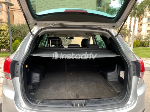 هيونداي IX 35 2014 أبيض مستعملة للبيع - 3