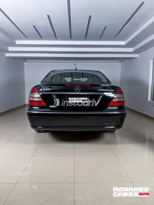 مرسيدس E 200 2007 أبيض مستعملة للبيع - 5