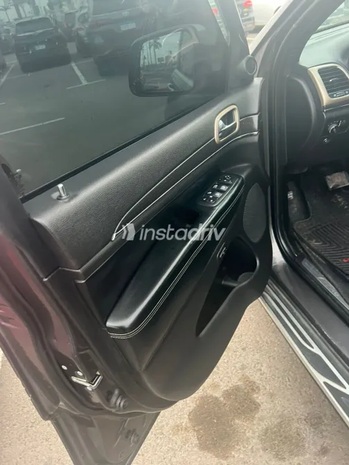 جيب جراند شيروكي 2017 أبيض مستعملة للبيع - 9