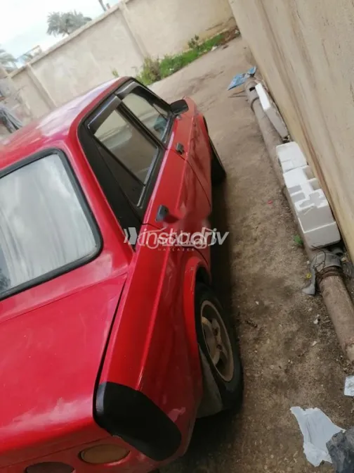 فيات 128 1973 أحمر مستعملة للبيع - 8