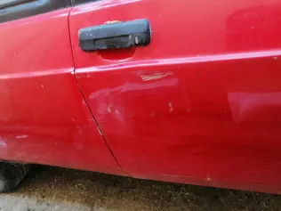 فيات 128 1973 أحمر مستعملة للبيع