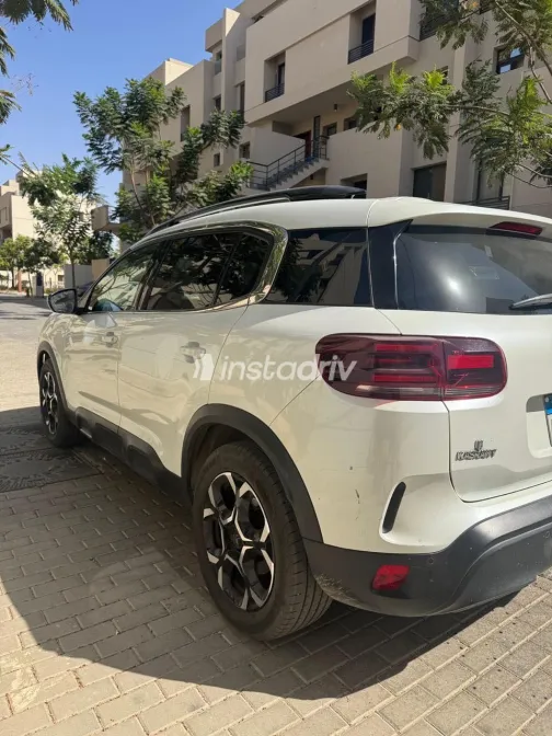 سيتروين C5 2023 أبيض مستعملة للبيع - 8
