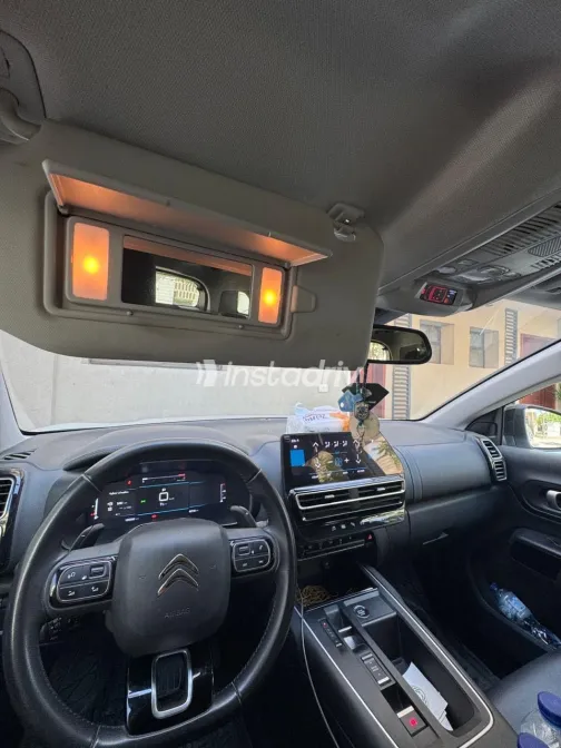 سيتروين C5 2023 أبيض مستعملة للبيع - 10