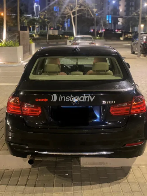 بي ام دبليو 316 2015 أبيض مستعملة للبيع - 1